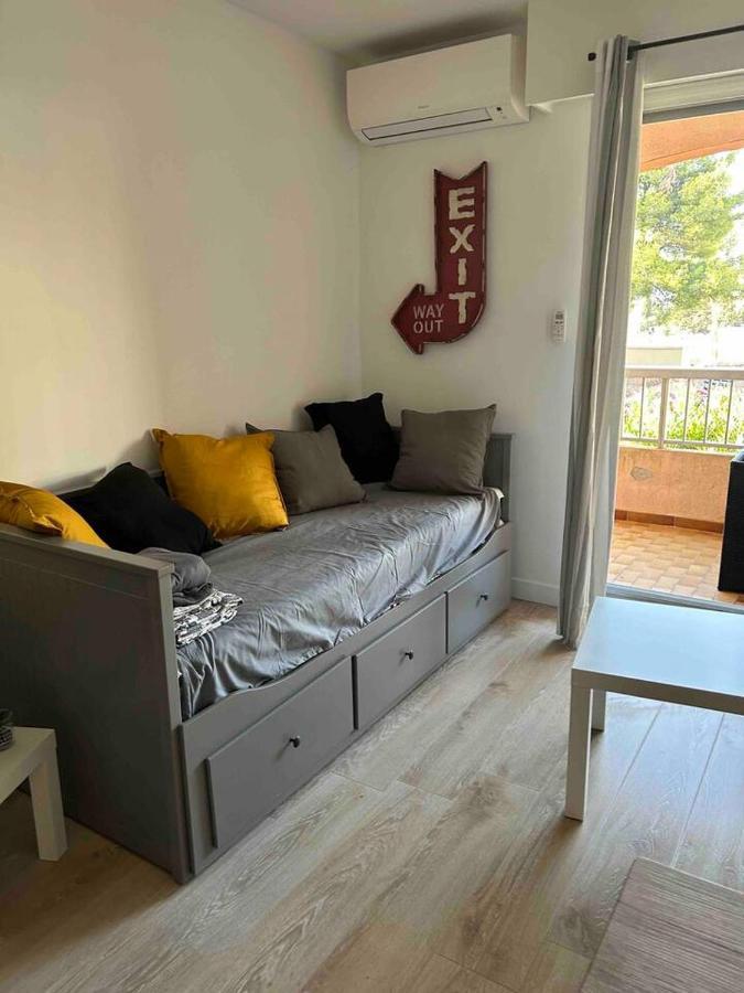 Pin Rollan Beach Saint-Mandrier-sur-Mer Zewnętrze zdjęcie